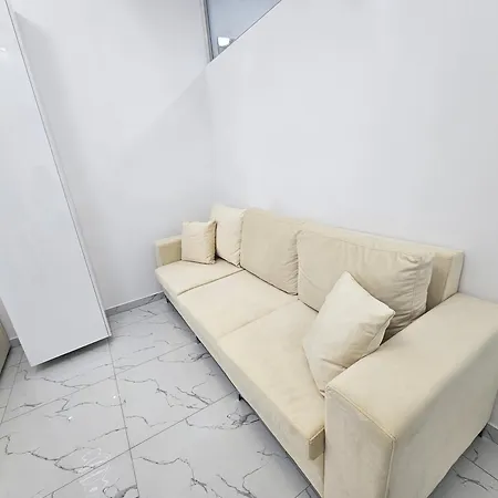 Apartment Lika *